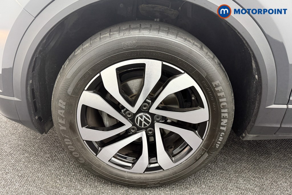 Volkswagen T-Roc Active Manual Petrol SUV - Stock Number (1571528) - 29th supplementary image