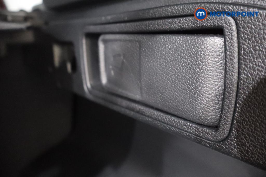 KIA Sportage 3 Automatic Petrol-Electric Hybrid SUV - Stock Number (1571685) - 28th supplementary image
