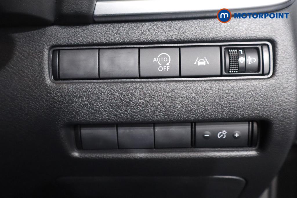 Nissan Qashqai Acenta Premium Automatic Petrol SUV - Stock Number (1571764) - 10th supplementary image