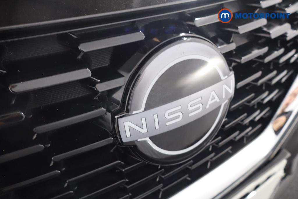 Nissan Qashqai Acenta Premium Automatic Petrol SUV - Stock Number (1571764) - 24th supplementary image