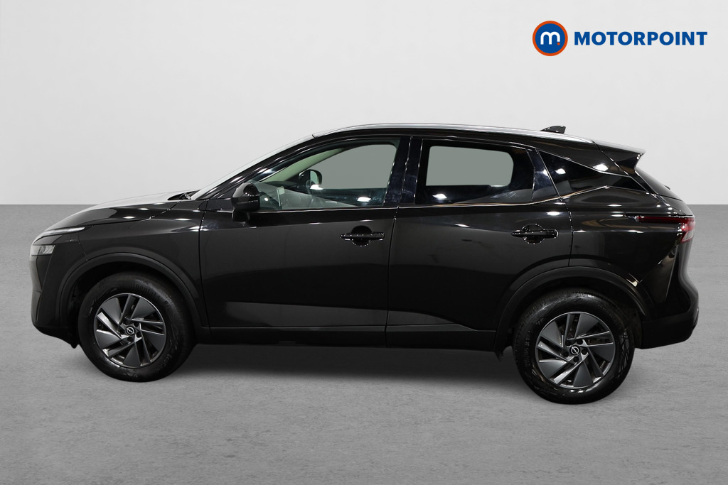 Nissan Qashqai Acenta Premium Automatic Petrol SUV - Stock Number (1571764) - Passenger side