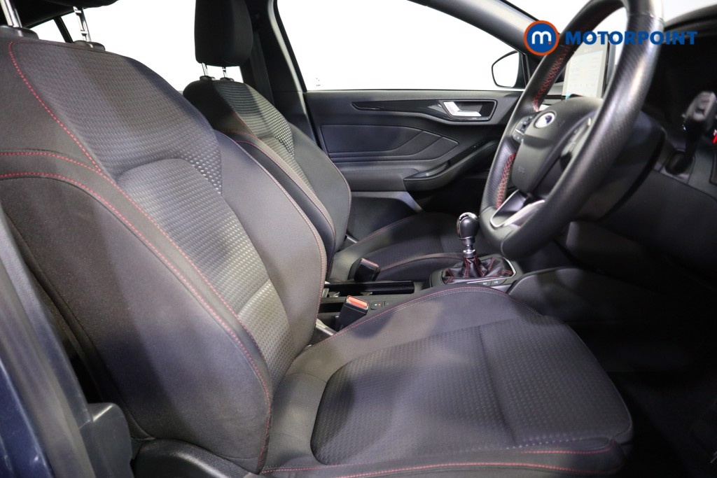 Ford Focus St-Line Manual Petrol Hatchback - Stock Number (1571937) - 13th supplementary image