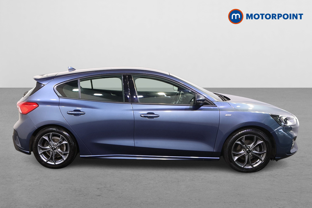 Ford Focus St-Line Manual Petrol Hatchback - Stock Number (1571937) - Drivers side
