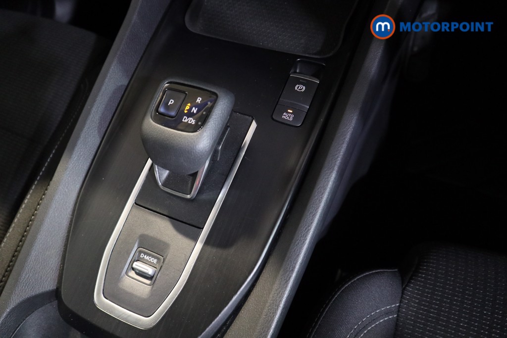 Nissan Qashqai Acenta Premium Automatic Petrol SUV - Stock Number (1571952) - 8th supplementary image