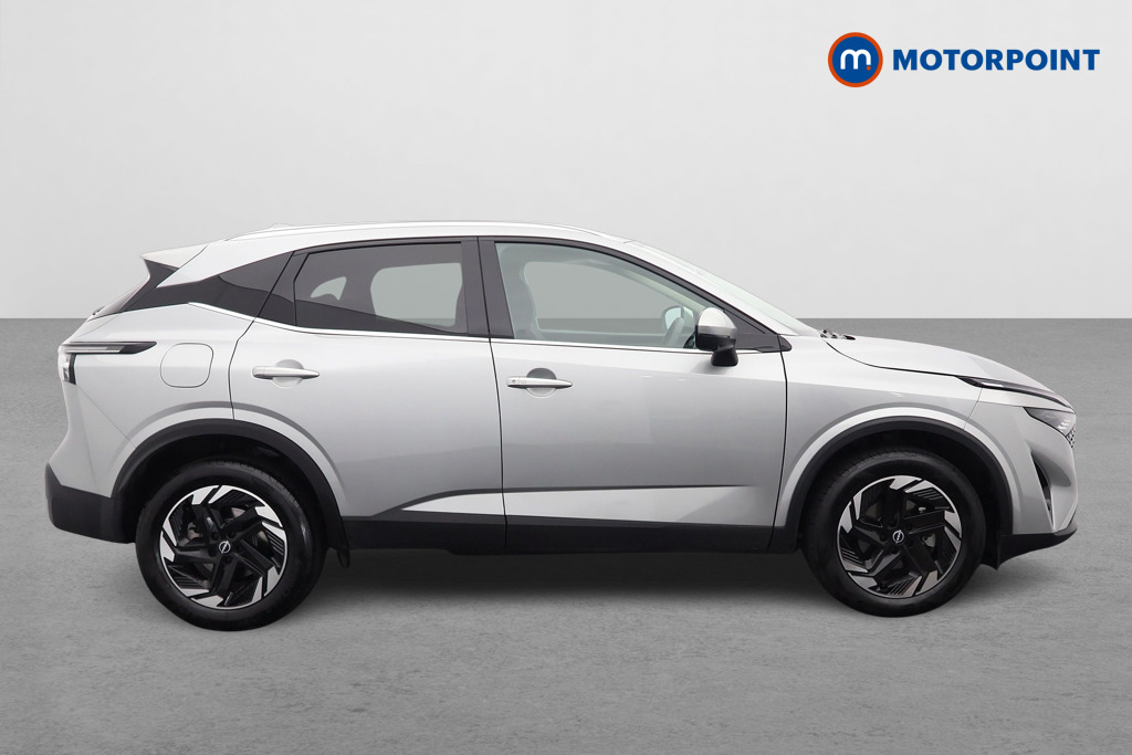 Nissan Qashqai N-Connecta Automatic Petrol SUV - Stock Number (1571996) - Drivers side