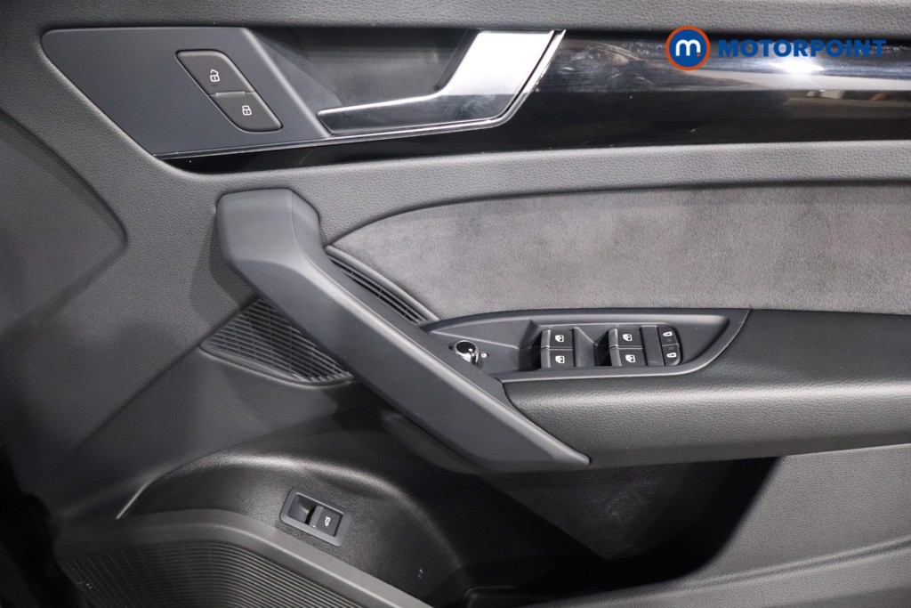 Audi Q5 Black Edition Automatic Petrol SUV - Stock Number (1572345) - 25th supplementary image