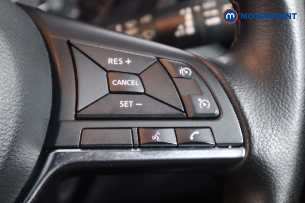 Nissan Juke N-Connecta Automatic Petrol-Electric Hybrid SUV - Stock Number (1572435) - 8th supplementary image