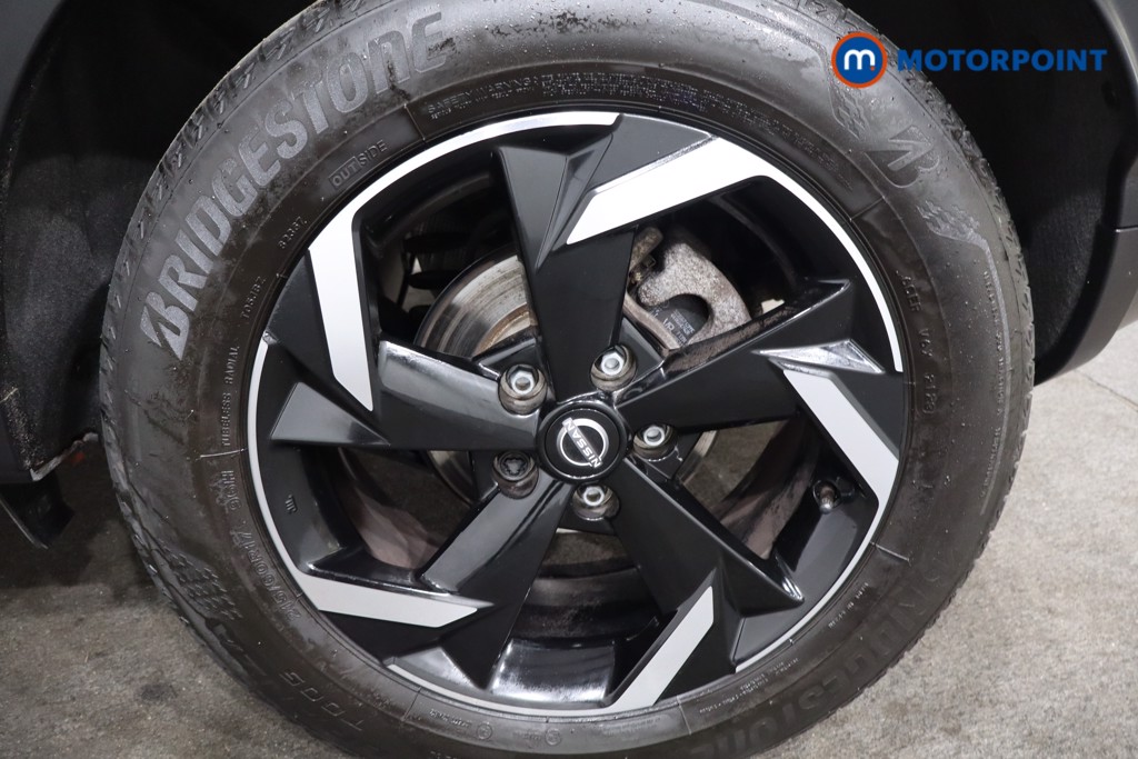 Nissan Juke N-Connecta Automatic Petrol-Electric Hybrid SUV - Stock Number (1572435) - 12th supplementary image