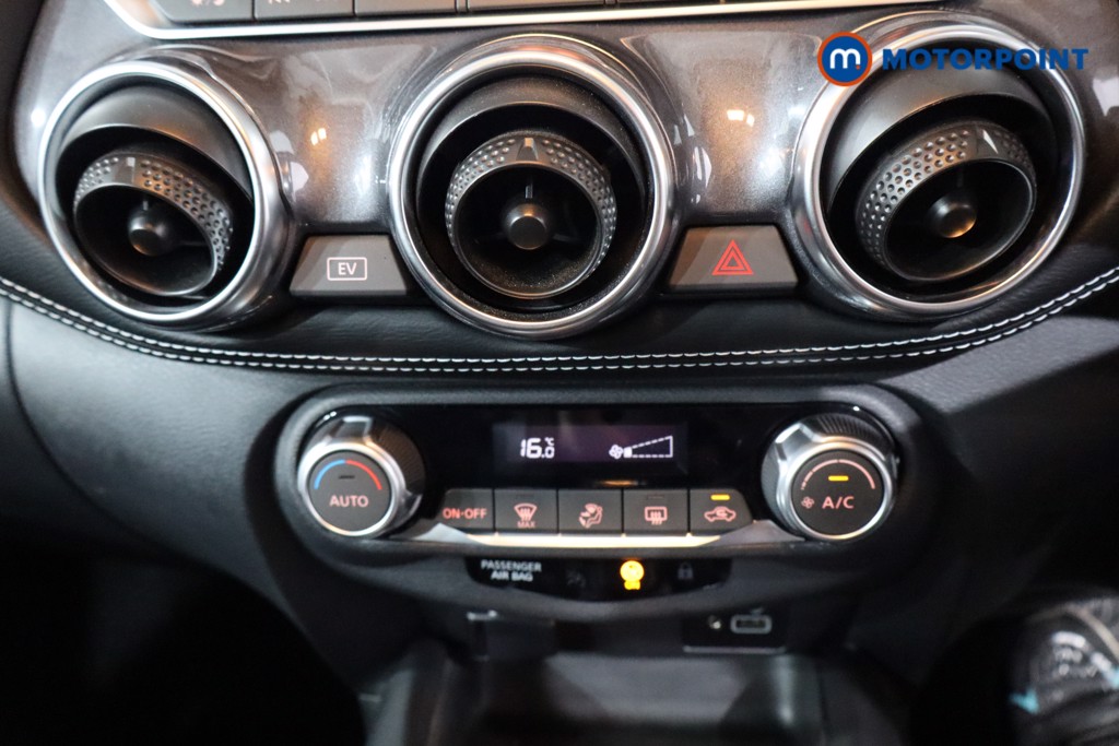 Nissan Juke N-Connecta Automatic Petrol-Electric Hybrid SUV - Stock Number (1572435) - 16th supplementary image