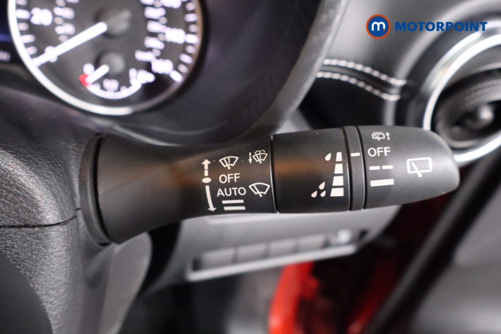 Nissan Juke N-Connecta Automatic Petrol-Electric Hybrid SUV - Stock Number (1572435) - 18th supplementary image