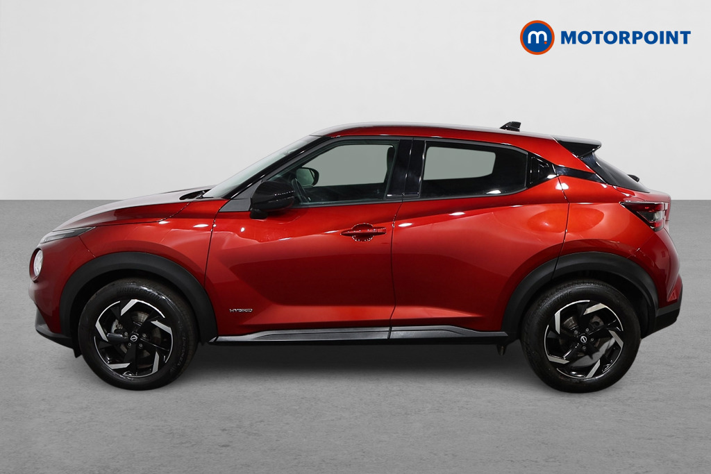 Nissan Juke N-Connecta Automatic Petrol-Electric Hybrid SUV - Stock Number (1572435) - Passenger side