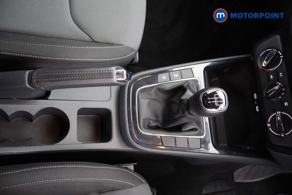 Skoda Fabia Colour Edition Manual Petrol Hatchback - Stock Number (1572590) - 6th supplementary image