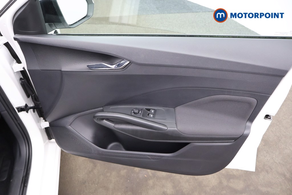 Skoda Fabia Colour Edition Manual Petrol Hatchback - Stock Number (1572590) - 9th supplementary image