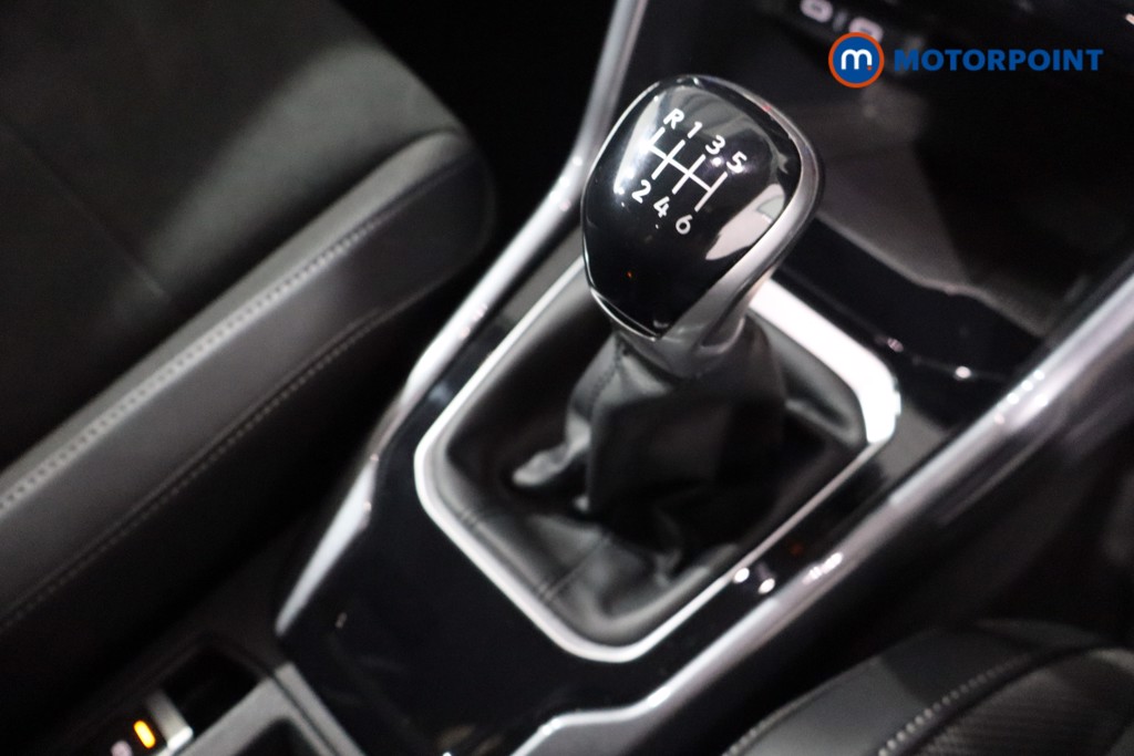 Volkswagen T-Roc Style Manual Petrol SUV - Stock Number (1572682) - 14th supplementary image