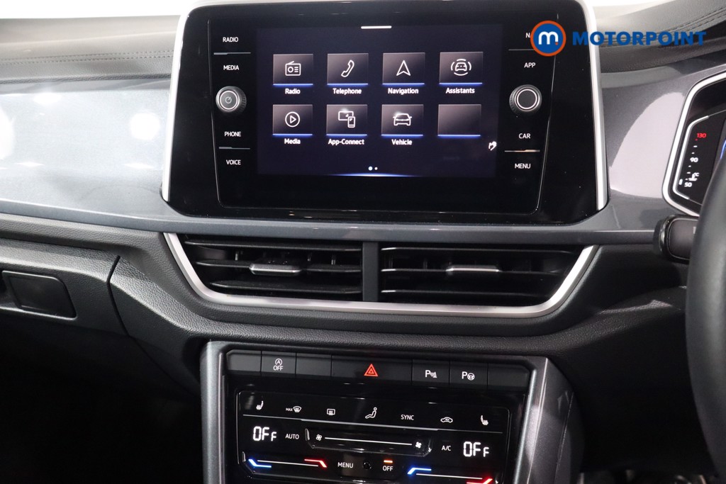 Volkswagen T-Roc Style Manual Petrol SUV - Stock Number (1572682) - 15th supplementary image