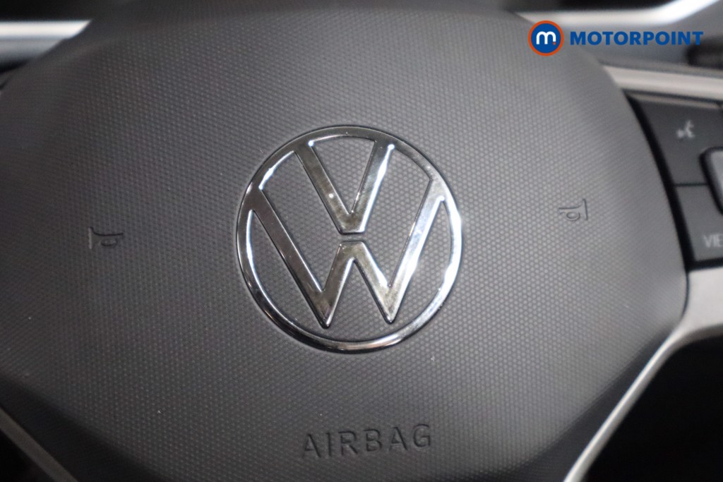 Volkswagen T-Roc Style Manual Petrol SUV - Stock Number (1572682) - 17th supplementary image