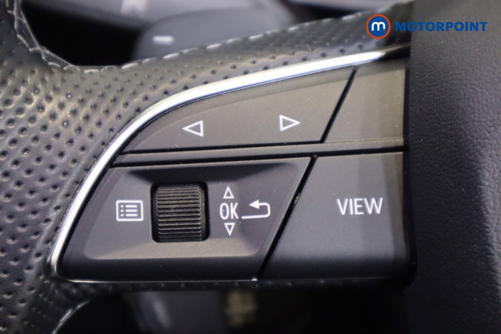 Audi Q3 Black Edition Automatic Petrol SUV - Stock Number (1572689) - 17th supplementary image