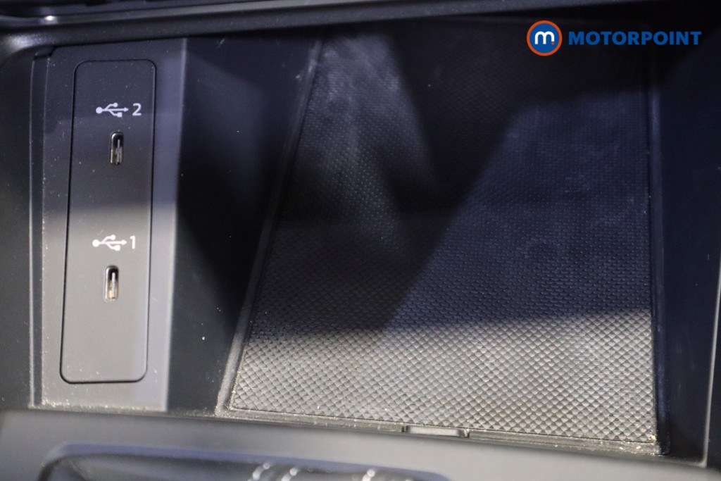 Audi Q3 Black Edition Automatic Petrol SUV - Stock Number (1572689) - 22nd supplementary image