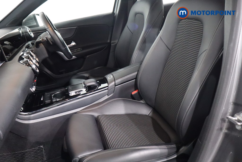 Mercedes-Benz A Class Sport Automatic Diesel Hatchback - Stock Number (1572713) - 4th supplementary image