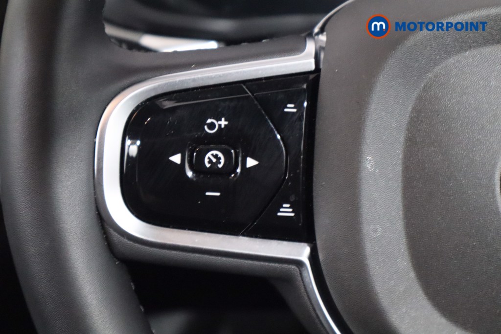 Volvo Xc60 Plus Black Edition Automatic Petrol SUV - Stock Number (1572791) - 7th supplementary image