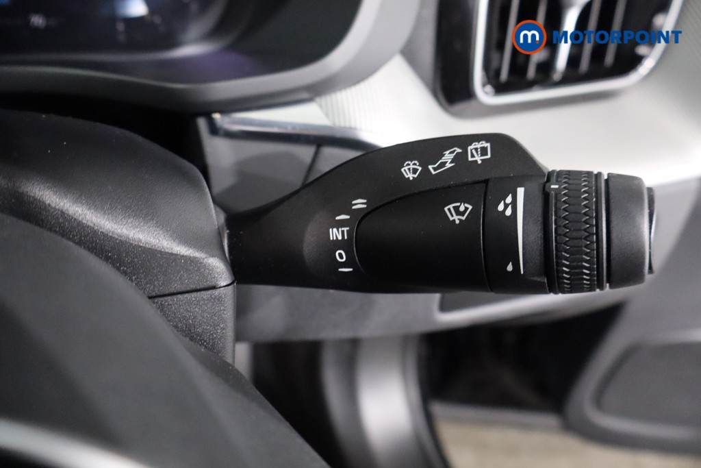 Volvo Xc60 Plus Black Edition Automatic Petrol SUV - Stock Number (1572791) - 19th supplementary image