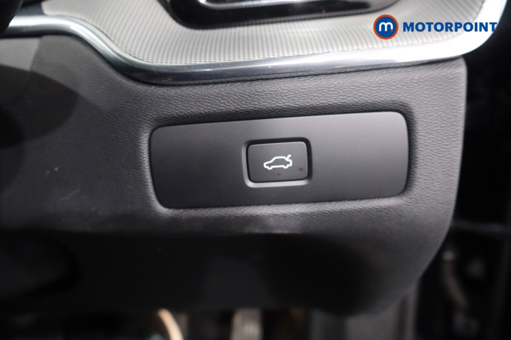 Volvo Xc60 Plus Black Edition Automatic Petrol SUV - Stock Number (1572791) - 22nd supplementary image