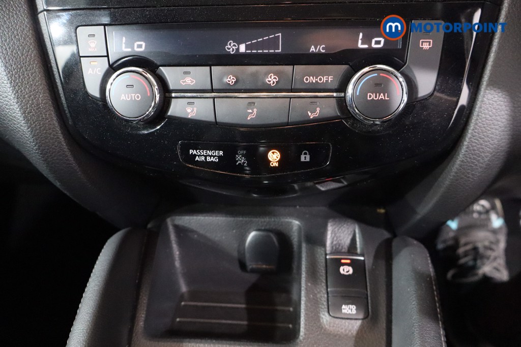 Nissan Qashqai Acenta Premium Manual Petrol SUV - Stock Number (1573094) - 16th supplementary image