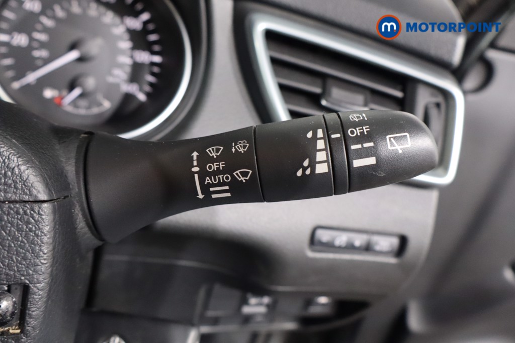 Nissan Qashqai Acenta Premium Manual Petrol SUV - Stock Number (1573094) - 18th supplementary image