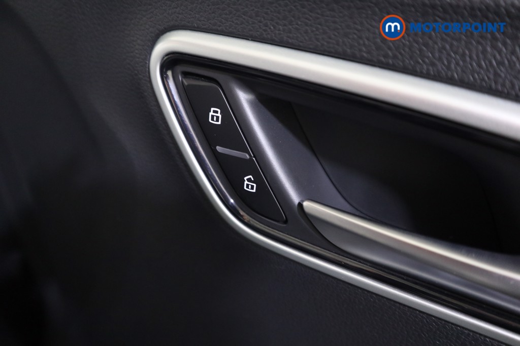 Mg Motor Uk ZS Exclusive Manual Petrol SUV - Stock Number (1573182) - 10th supplementary image