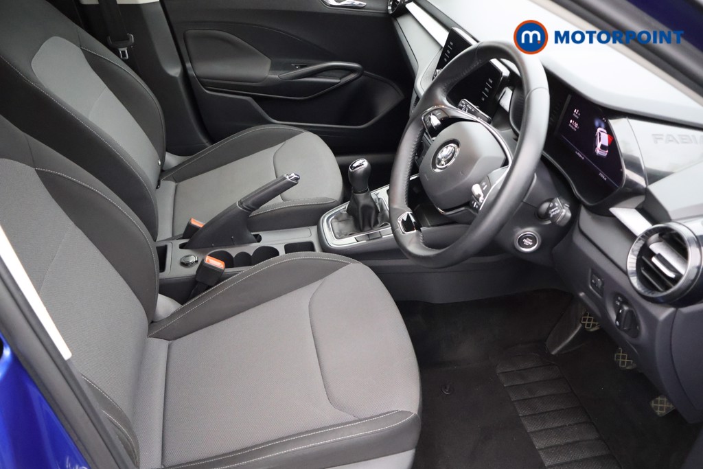 Skoda Fabia Colour Edition Manual Petrol Hatchback - Stock Number (1573190) - 11th supplementary image
