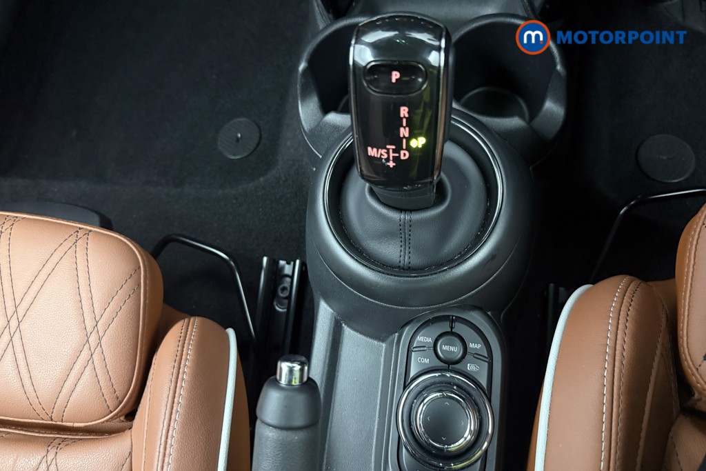 Mini Hatchback Cooper Exclusive Automatic Petrol Hatchback - Stock Number (1573191) - 15th supplementary image