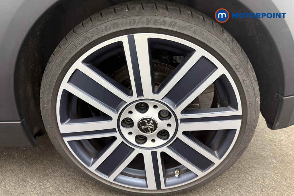 Mini Hatchback Cooper Exclusive Automatic Petrol Hatchback - Stock Number (1573191) - 25th supplementary image