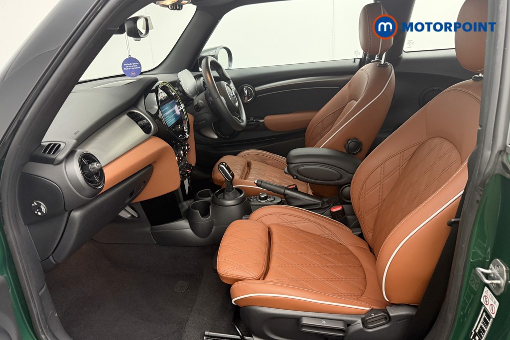 Mini Hatchback Cooper Exclusive Automatic Petrol Hatchback - Stock Number (1573191) - 1st supplementary image