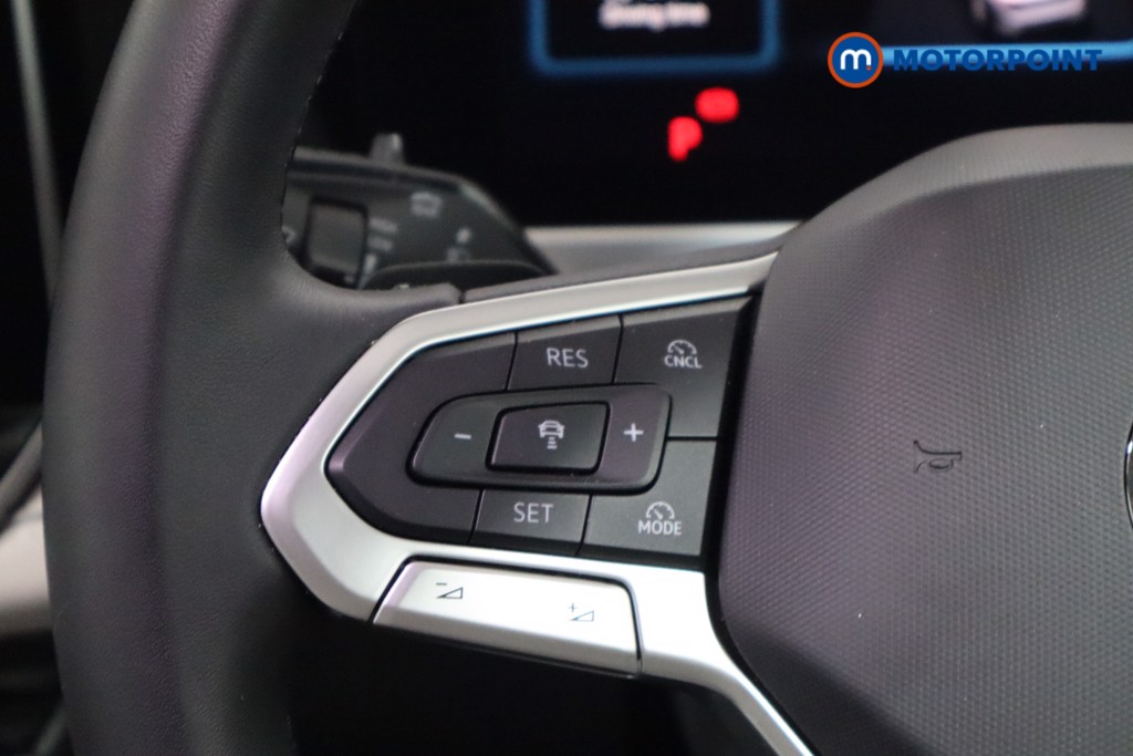 Volkswagen Passat Life Automatic Petrol Plug-In Hybrid Estate - Stock Number (1573301) - 7th supplementary image