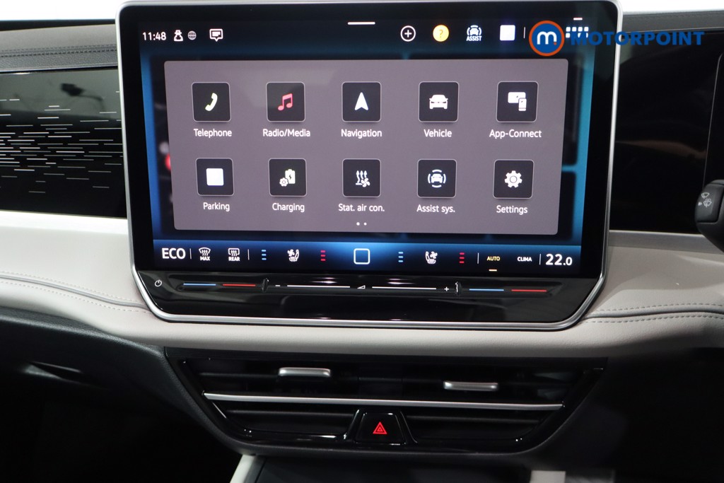 Volkswagen Passat Life Automatic Petrol Plug-In Hybrid Estate - Stock Number (1573301) - 18th supplementary image