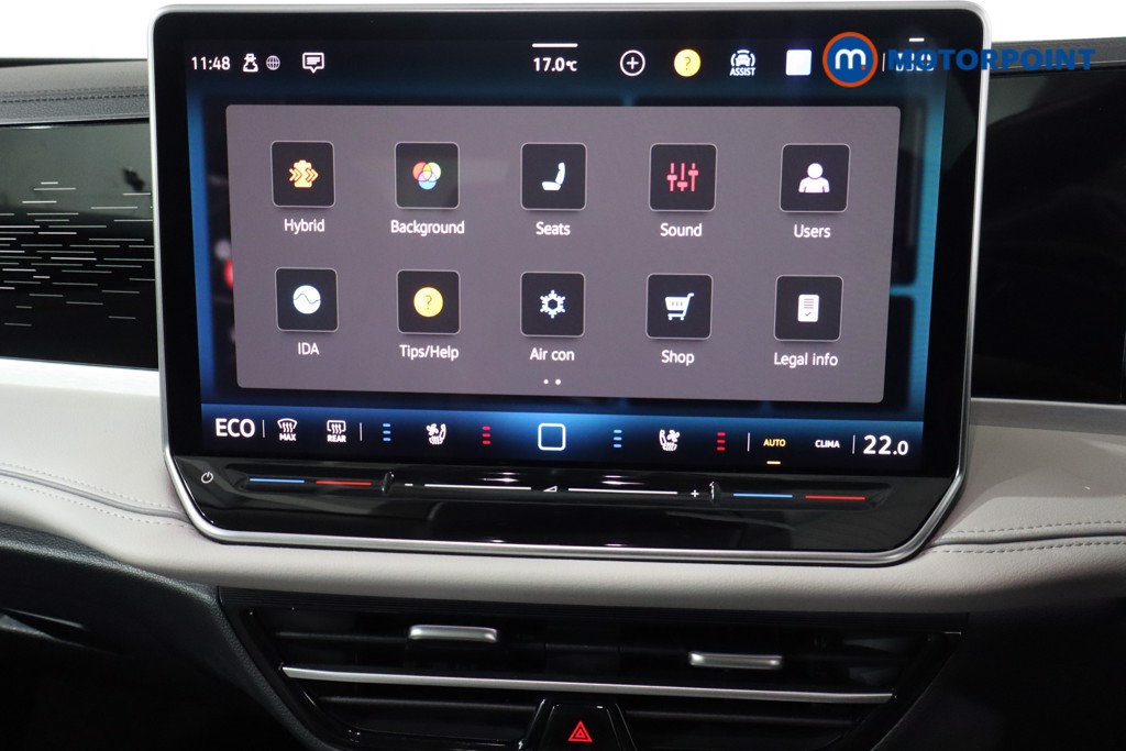 Volkswagen Passat Life Automatic Petrol Plug-In Hybrid Estate - Stock Number (1573301) - 19th supplementary image