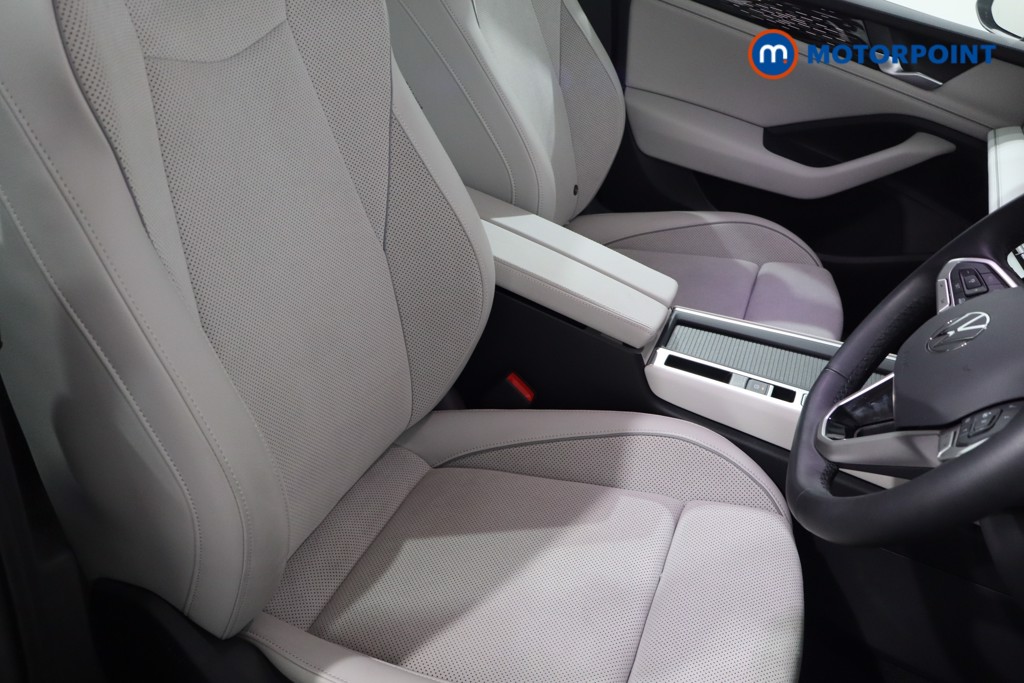 Volkswagen Passat Life Automatic Petrol Plug-In Hybrid Estate - Stock Number (1573301) - 26th supplementary image