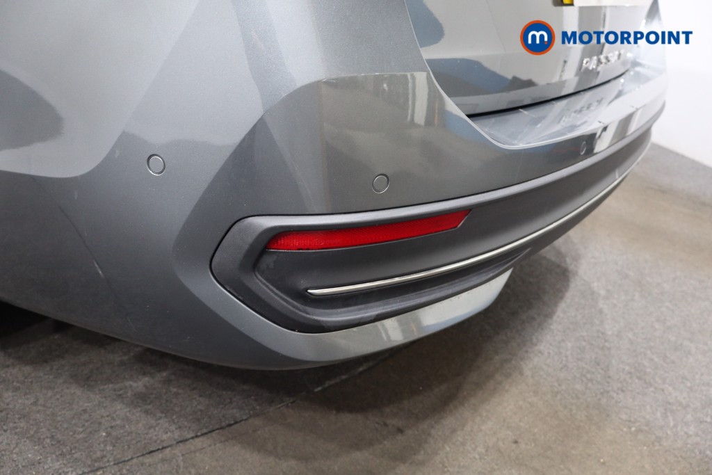 Volkswagen Passat Life Automatic Petrol Plug-In Hybrid Estate - Stock Number (1573301) - 36th supplementary image