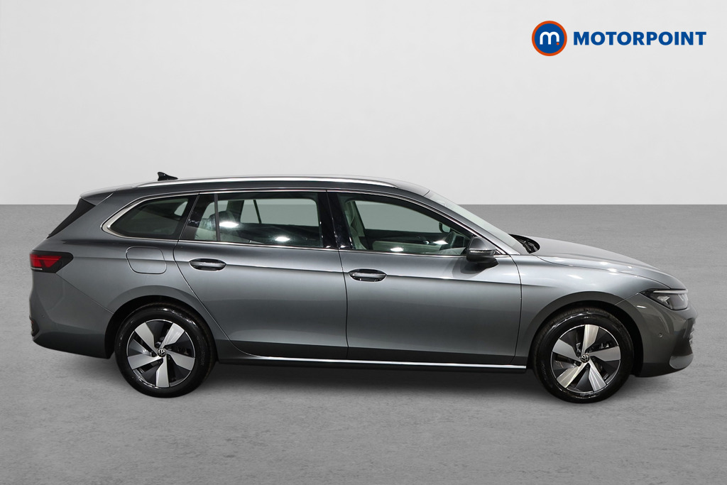 Volkswagen Passat Life Automatic Petrol Plug-In Hybrid Estate - Stock Number (1573301) - Drivers side