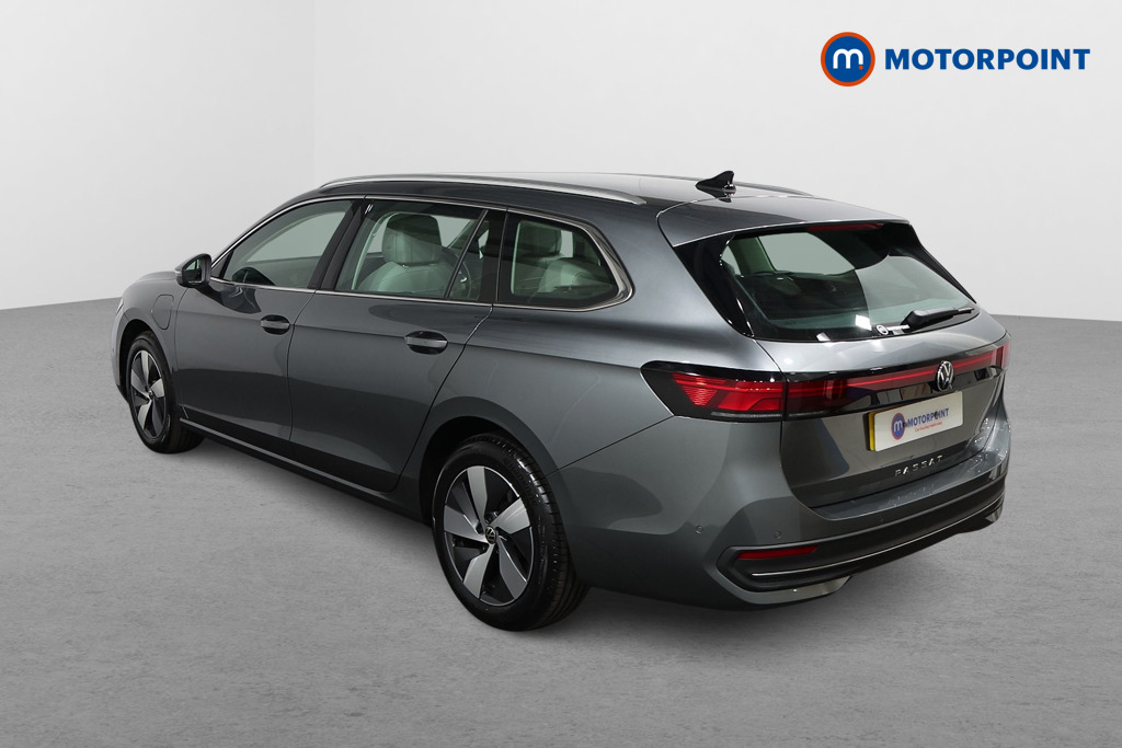 Volkswagen Passat Life Automatic Petrol Plug-In Hybrid Estate - Stock Number (1573301) - Passenger side rear corner