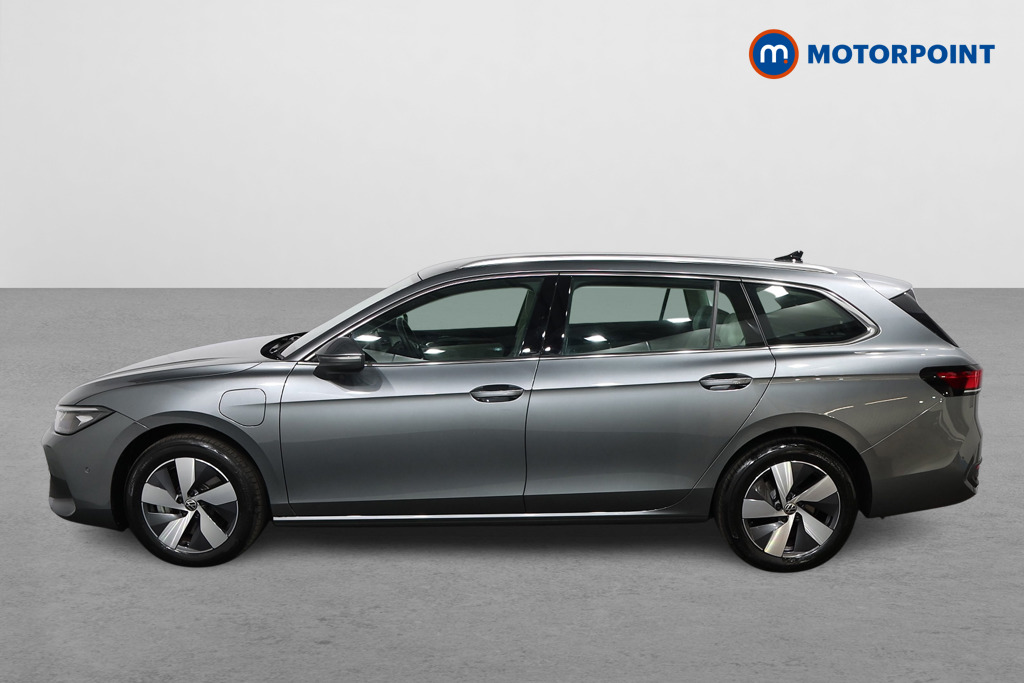 Volkswagen Passat Life Automatic Petrol Plug-In Hybrid Estate - Stock Number (1573301) - Passenger side