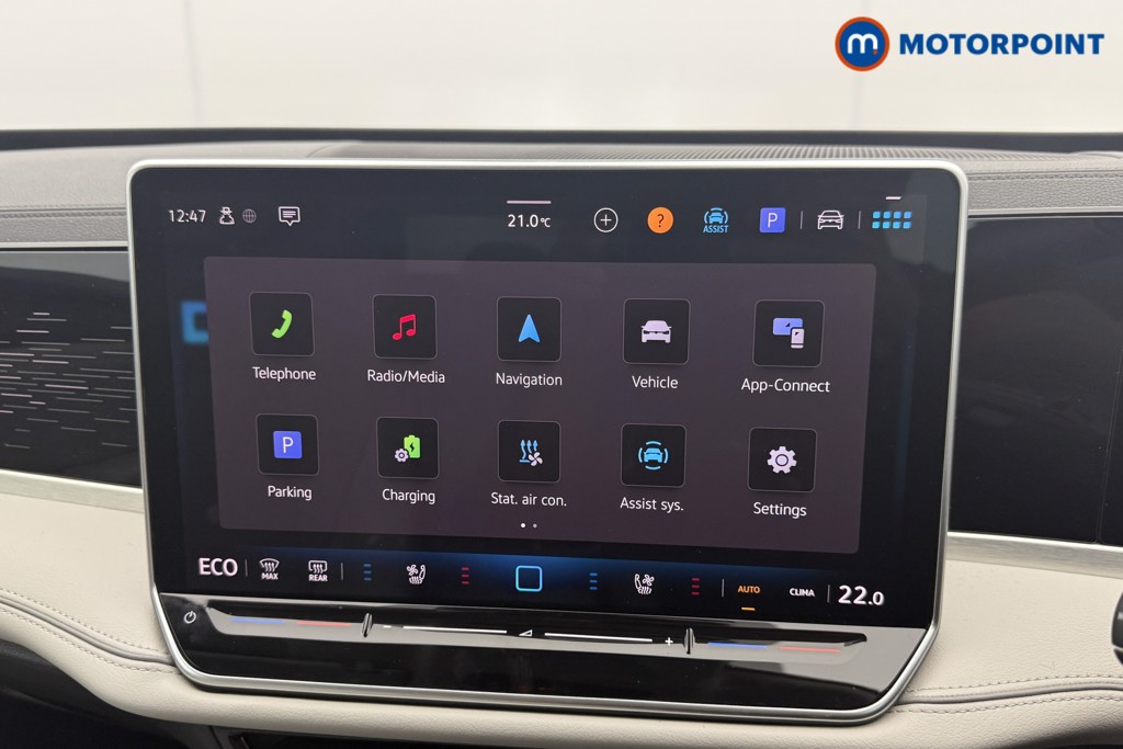 Volkswagen Passat Life Automatic Petrol Plug-In Hybrid Estate - Stock Number (1573309) - 5th supplementary image
