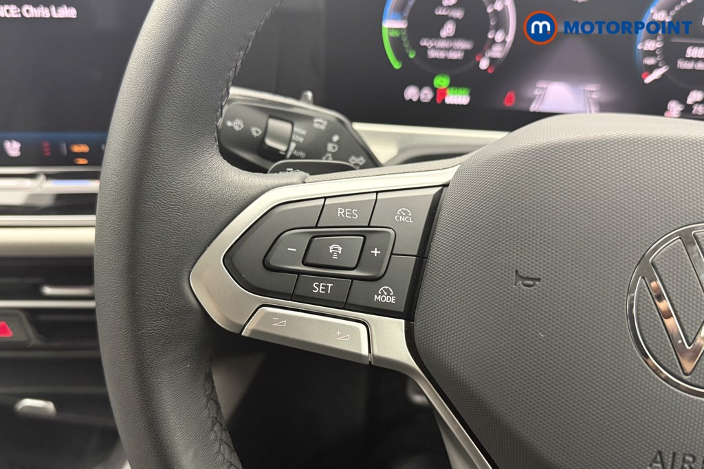 Volkswagen Passat Life Automatic Petrol Plug-In Hybrid Estate - Stock Number (1573309) - 9th supplementary image