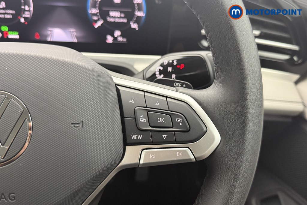 Volkswagen Passat Life Automatic Petrol Plug-In Hybrid Estate - Stock Number (1573309) - 10th supplementary image