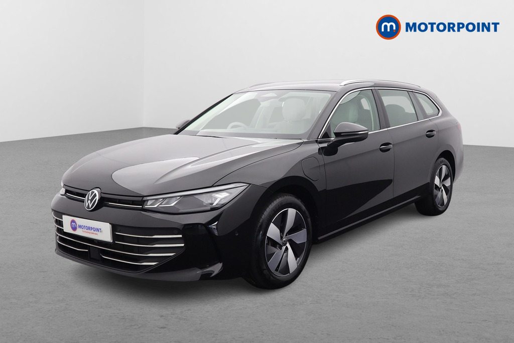 Volkswagen Passat Life Automatic Petrol Plug-In Hybrid Estate - Stock Number (1573309) - Passenger side front corner