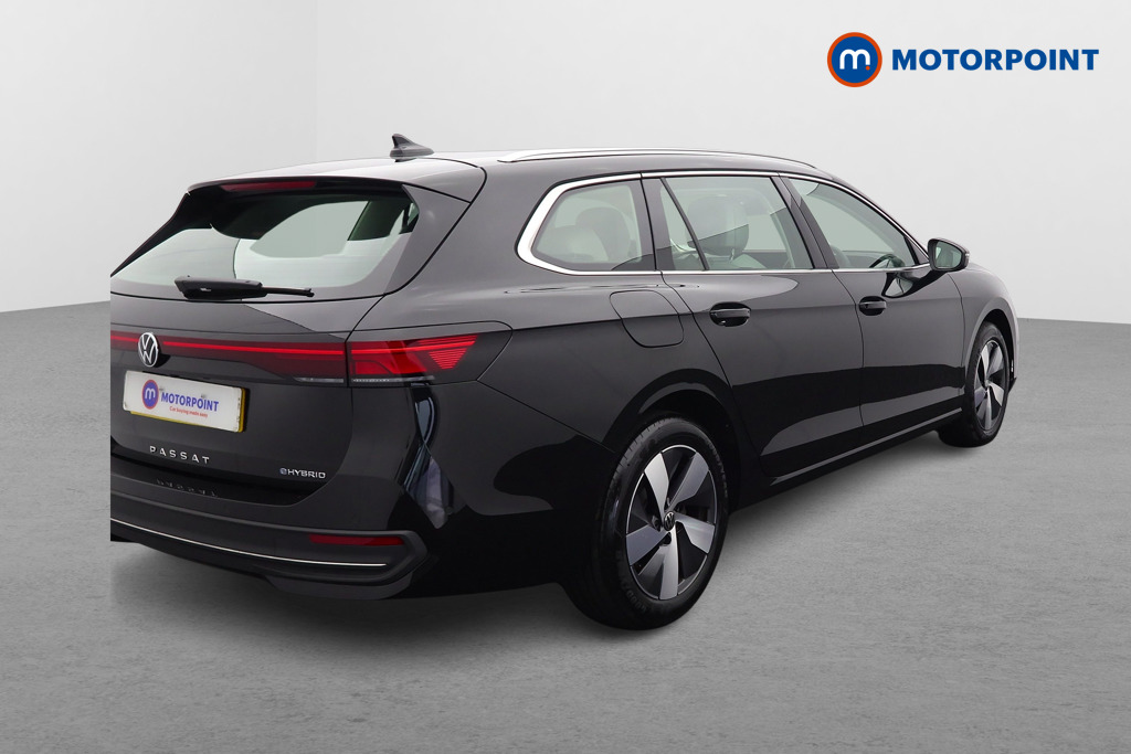 Volkswagen Passat Life Automatic Petrol Plug-In Hybrid Estate - Stock Number (1573309) - Drivers side rear corner