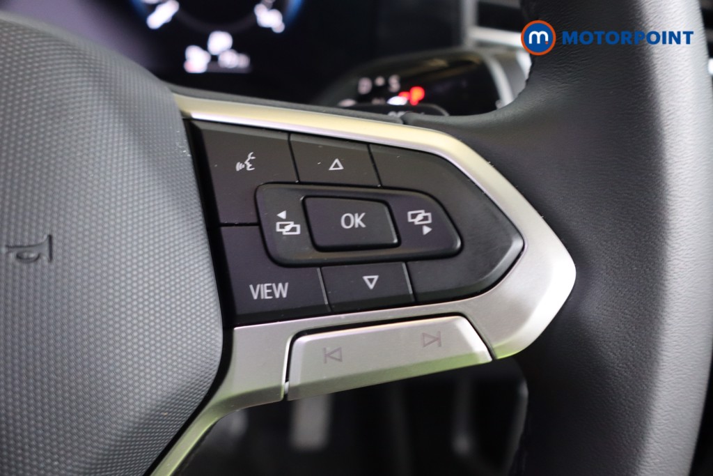 Volkswagen Passat Life Automatic Petrol Plug-In Hybrid Estate - Stock Number (1573318) - 17th supplementary image