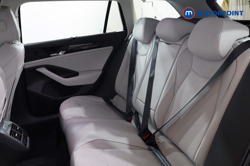 Volkswagen Passat Life Automatic Petrol Plug-In Hybrid Estate - Stock Number (1573318) - 24th supplementary image