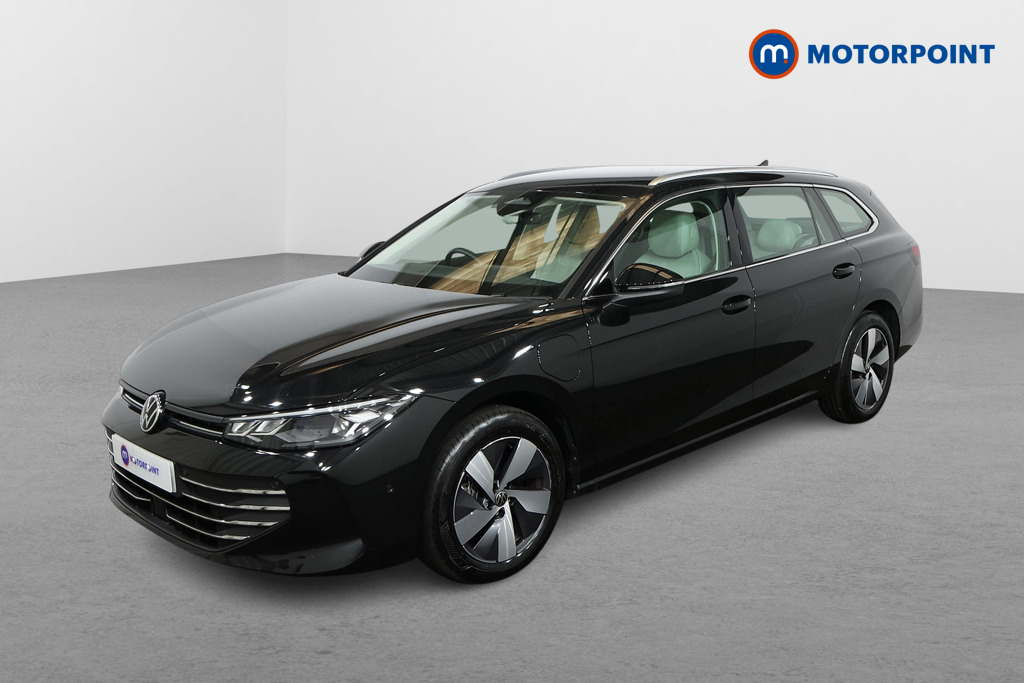 Volkswagen Passat Life Automatic Petrol Plug-In Hybrid Estate - Stock Number (1573318) - Passenger side front corner