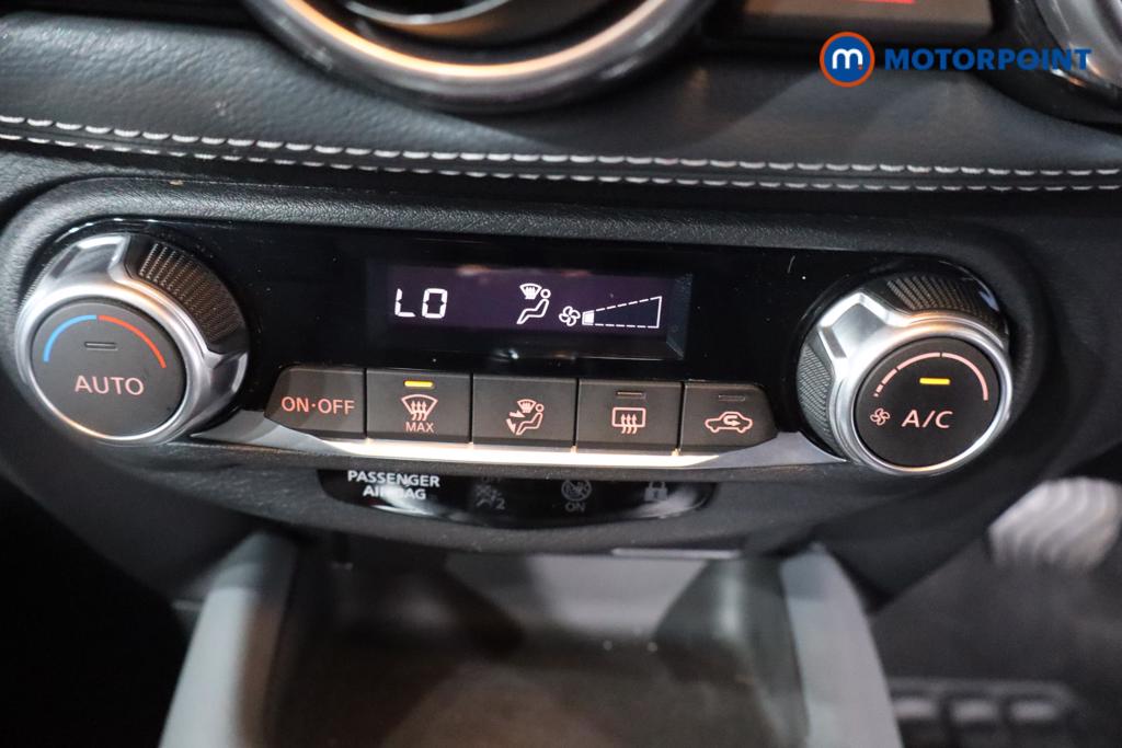 Nissan Juke N-Connecta Automatic Petrol SUV - Stock Number (1573320) - 5th supplementary image